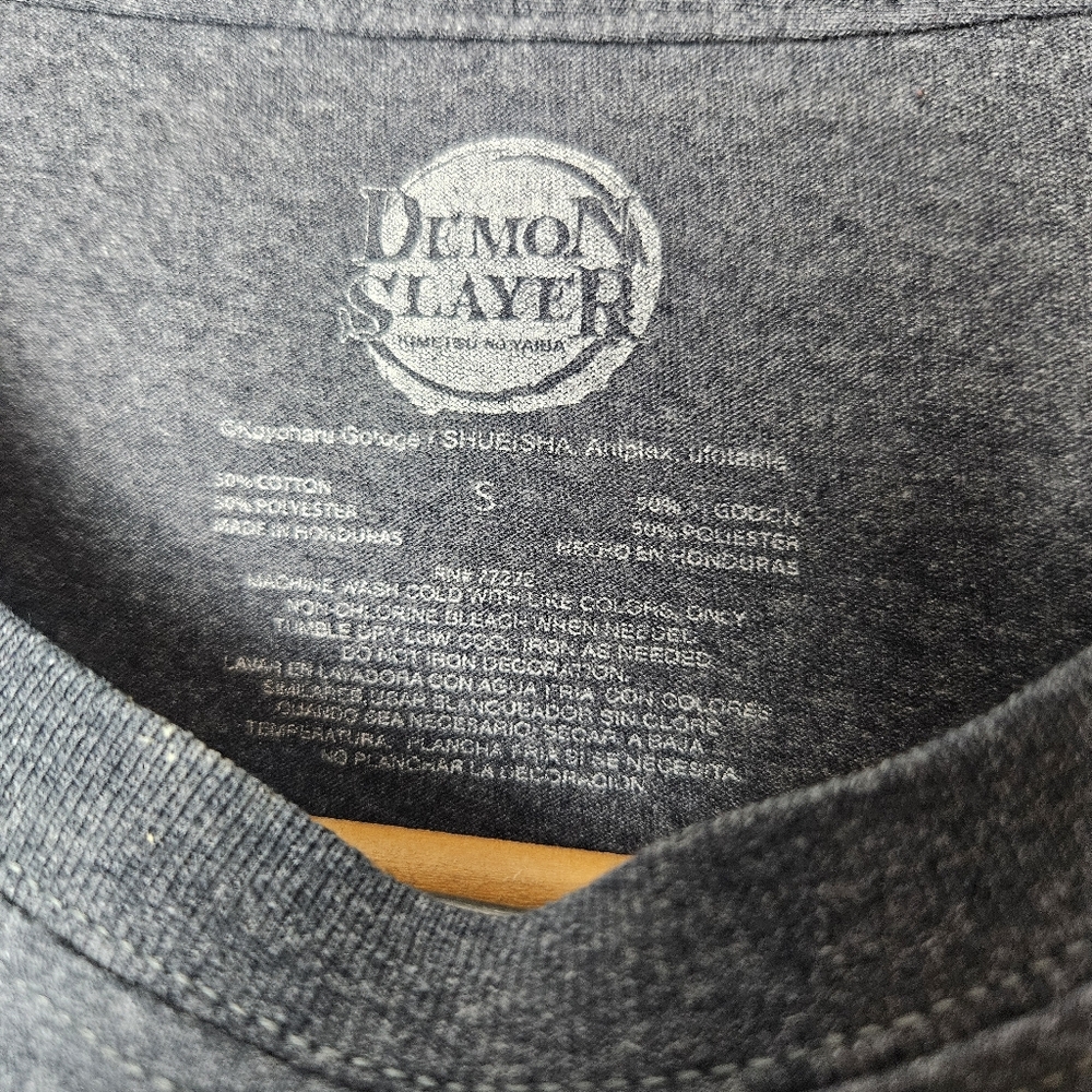 Demon Slayer Tee Size Small Anime Gray‎ - Picture 3 of 4